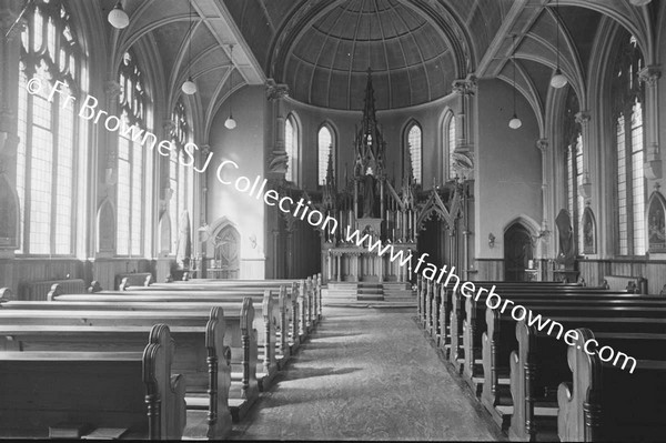 UNIVERSITY HALL CHAPEL